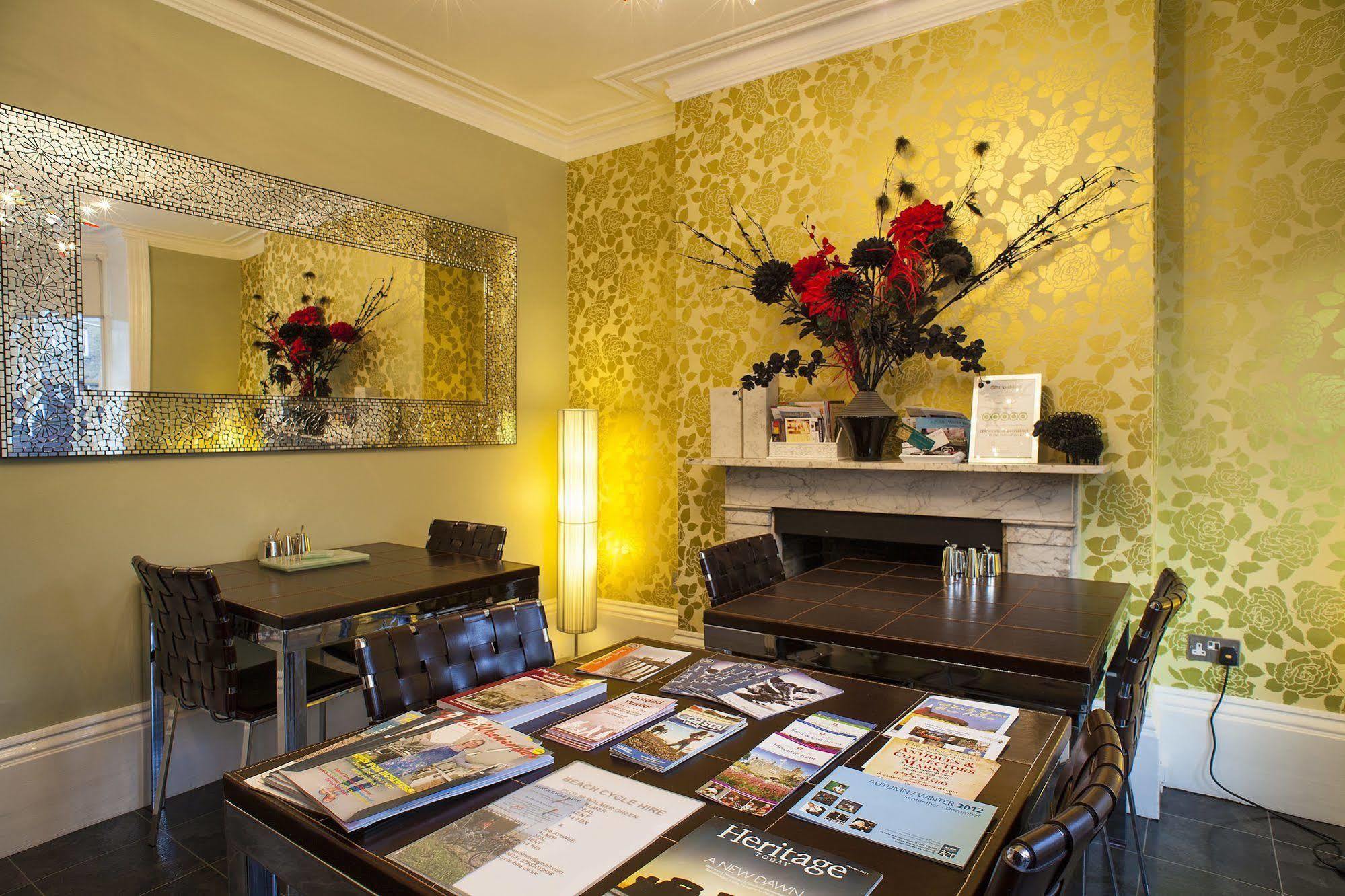 Number One B&B Deal Luaran gambar