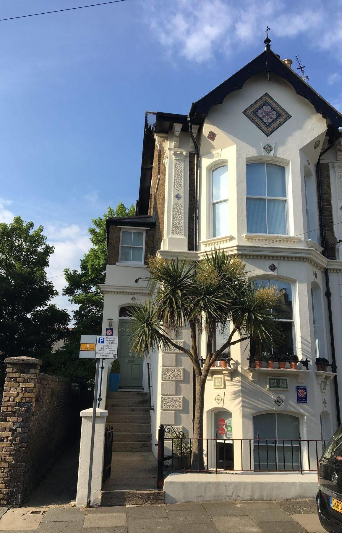 Number One B&B Deal Luaran gambar